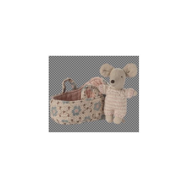 MAILEG Rose Baby Mouse In Carry Cot